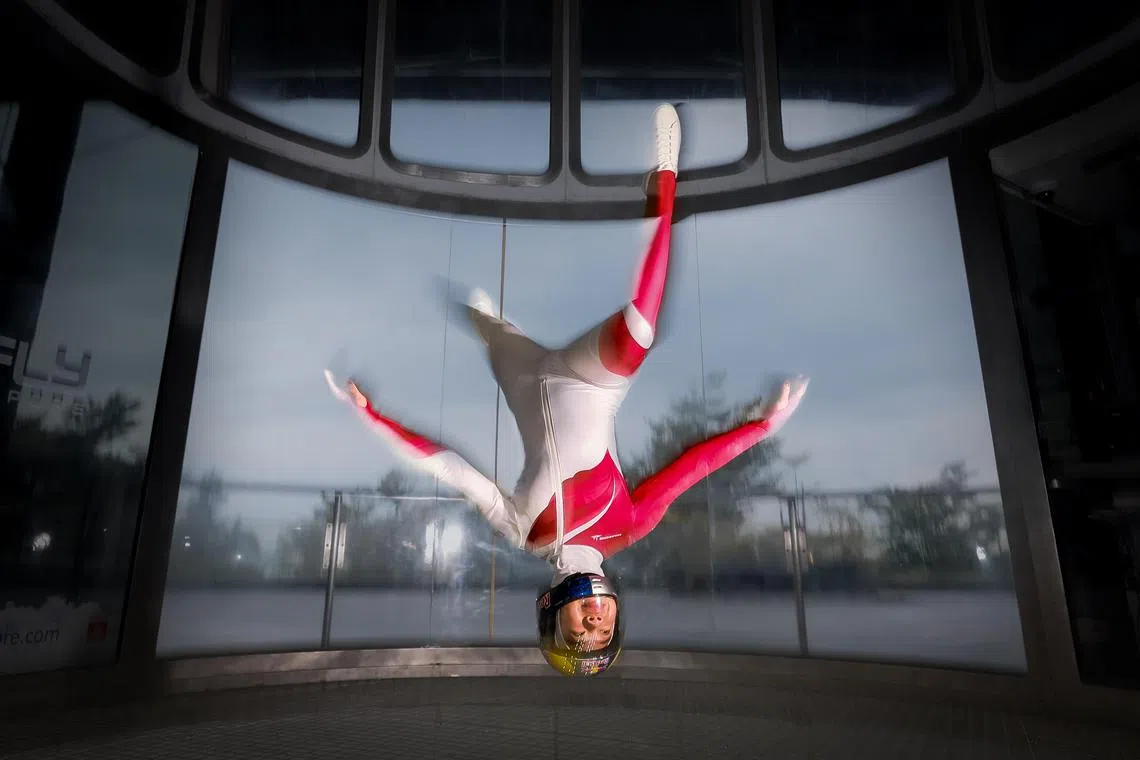 In a wind tunnel, Kyra Poh is transformed and becomes exceptional. 
