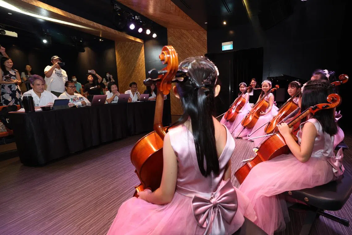 btchild04 - 7 girl cellists before the selection panel

Source/copyright: Yen Meng Jiin