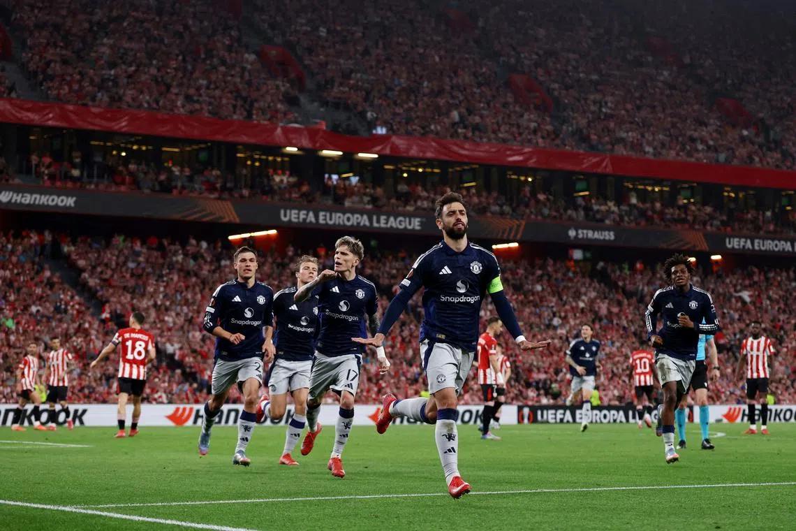Soccer Football - Europa League - Semi Final - First Leg - Athletic Bilbao v Manchester United - San Mames, Bilbao, Spain - May 1, 2025 Manchester United's Bruno Fernandes celebrates scoring their second goal Action Images via Reuters/Lee Smith     TPX IMAGES OF THE DAY
