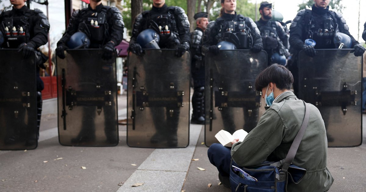 French businesses, events to close with more weekend protests expected ...