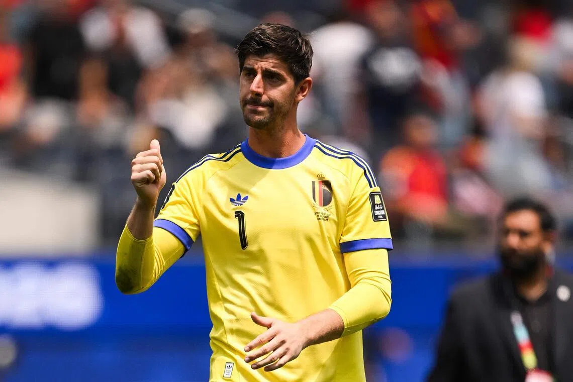 IINGLEWOOD, CALIFORNIA - JULY 10: Thibaut Courtois #1 of Belgium acknowledges the fans after the 1-2 loss during the FIFA World Cup 2026 Quarter Final match between Spain and Belgium at Los Angeles Stadium on July 10, 2026 in Inglewood, California.   David Ramos/Getty Images/AFP (Photo by David Ramos / GETTY IMAGES NORTH AMERICA / Getty Images via AFP)