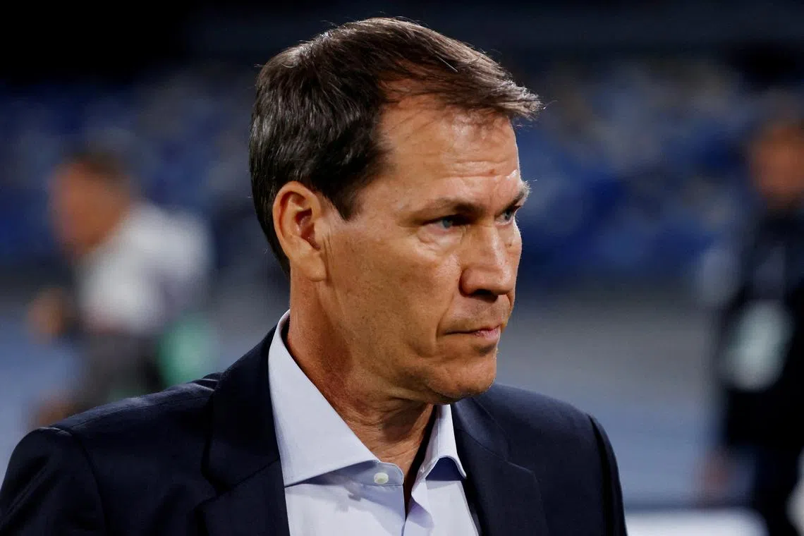 FILE PHOTO: Soccer Football - Serie A - Napoli v AC Milan - Stadio Diego Armando Maradona, Naples, Italy - October 29, 2023 Napoli coach Rudi Garcia before the match REUTERS/Ciro De Luca/File Photo