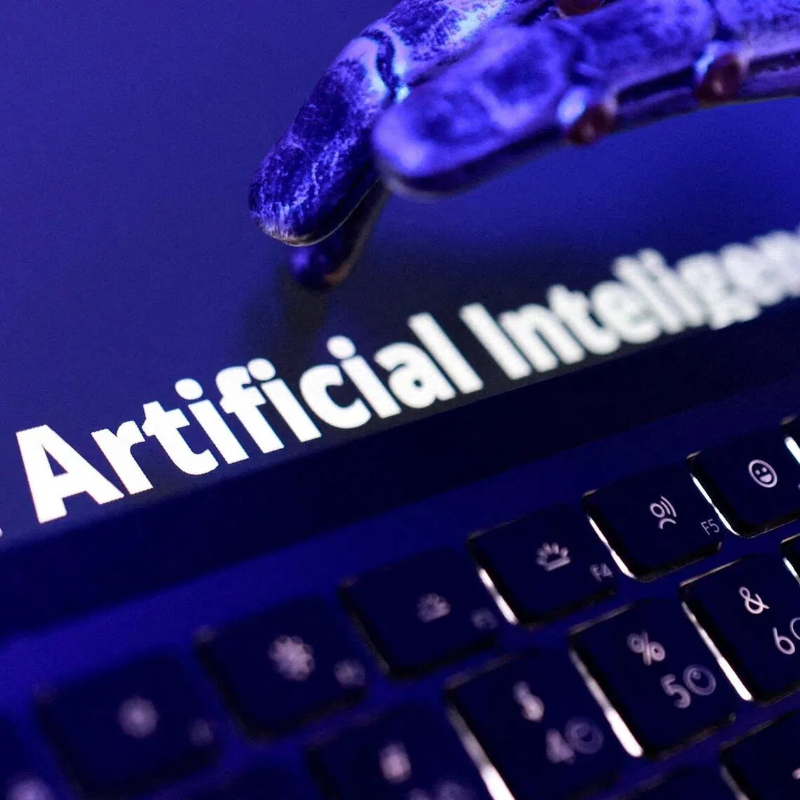 The briefing came amid warnings that increasingly powerful AI technologies could soon slip beyond human control and threaten international security.