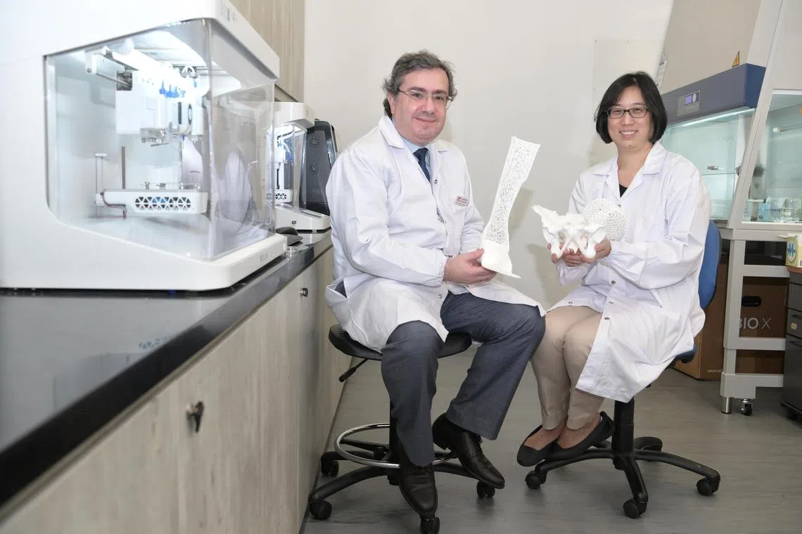 Caps to come. Lab tour of NTU's new 3D printing lab for healthcare. As part of a collaboration with SGH, NTU will research 3D printing for human tissues and organs and metal implants for bone reconstruction.