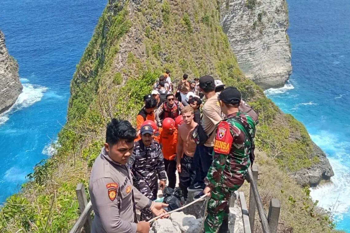 Australian woman dies after falling from cliff at Bali’s Kelingking Beach