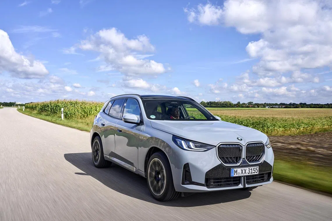 scbmw27 - The new BMW X3 driven at the international media event in Munich, Germany. 


Credit: BMW