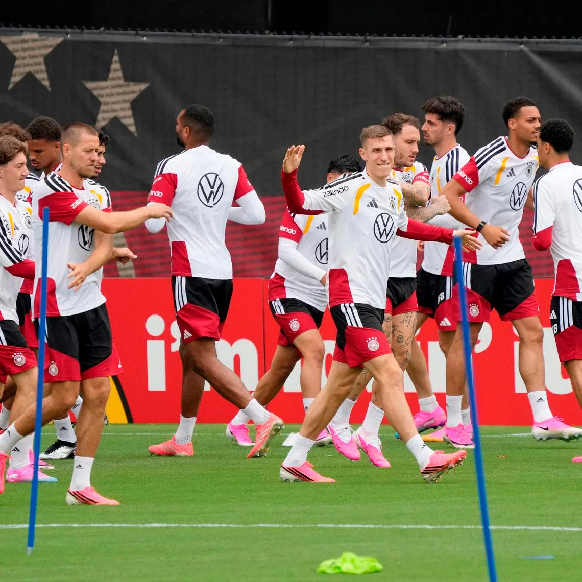 Soccer Football - FIFA World Cup 2026 - Germany Training - Wake Forest University, Winston-Salem, North Carolina, U.S. - June 9, 2026 Germany's Nico Schlotterbeck with teammates during training IMAGN IMAGES via Reuters/Chuck Burton