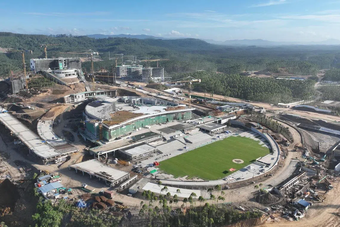 A photo taken March 2024 showing the progress on the construction of Nusantara's Presidential Palace and Ceremonial Plaza. 