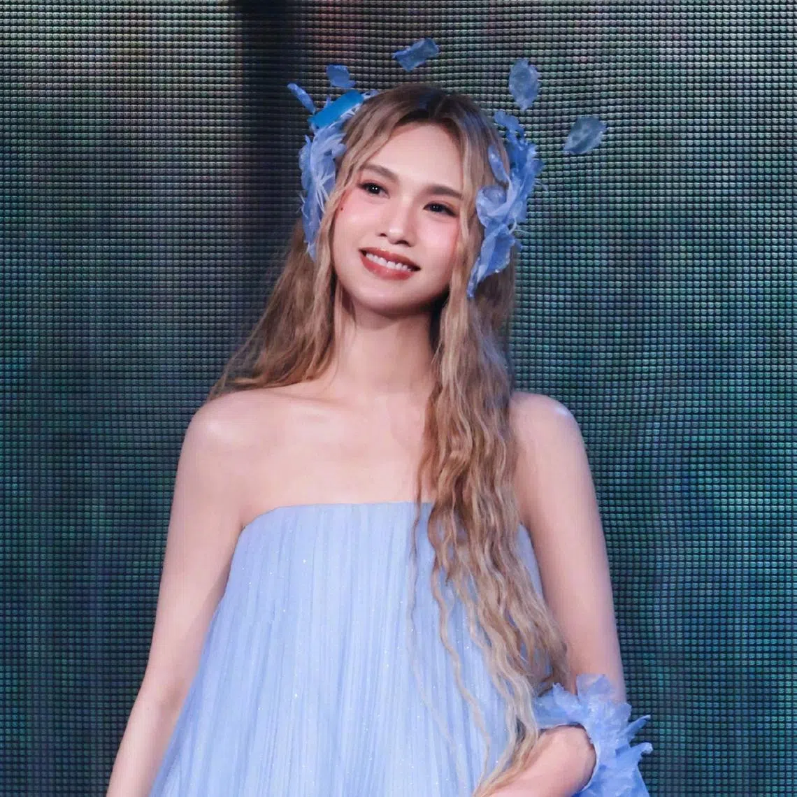 Rainie Yang held the latest leg of The Elephant We See tour in Chengdu on March 28.