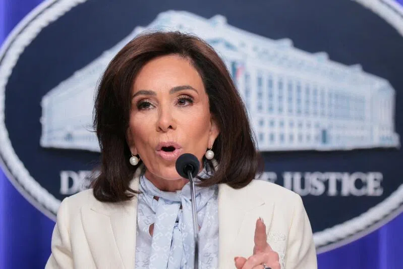 US prosecutor in Washington, Jeanine Pirro, said that a pellet from the defendant's shotgun was found to be intertwined with the fibre of the officer's vest.