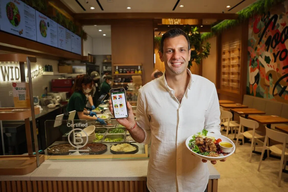 AI on the S’pore menu: F&B firms use tech to suggest drinks for health, create salad bowls and more