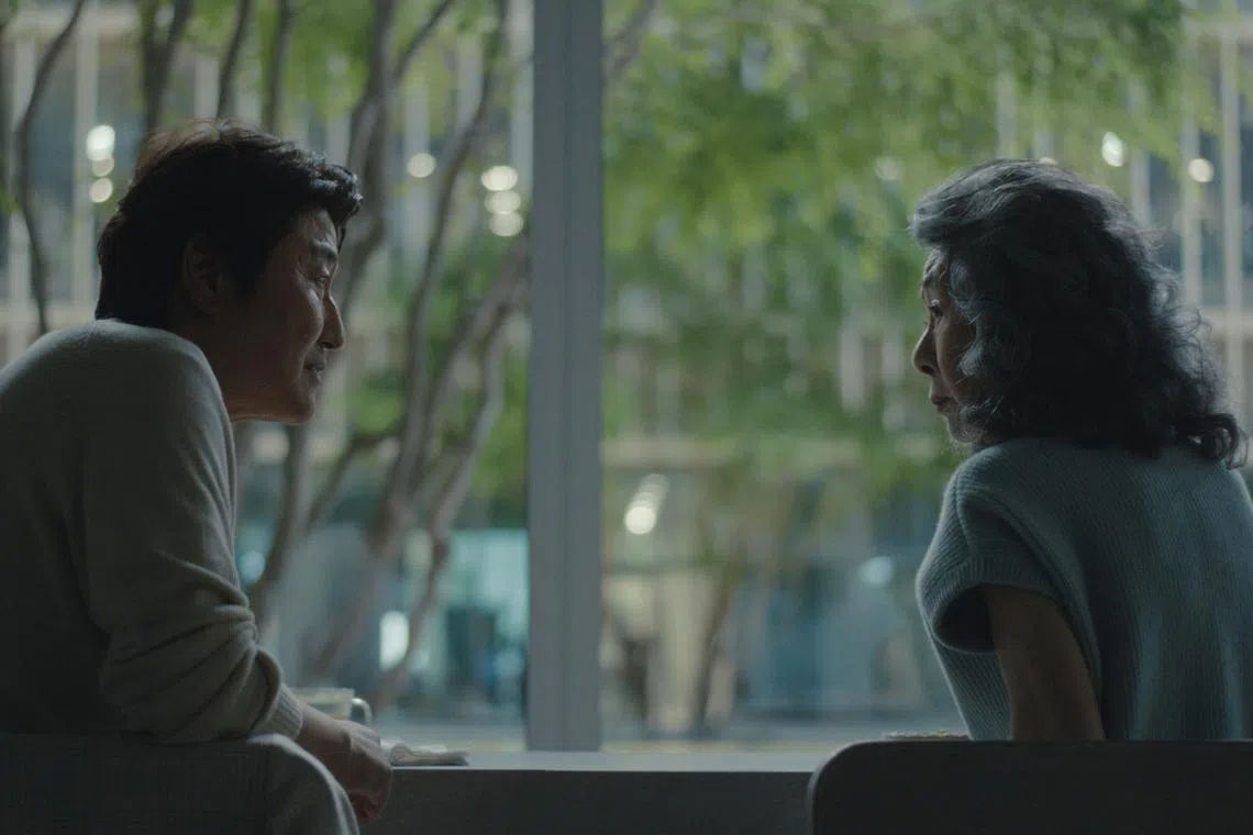 Song Kang-ho (left) and Youn Yuh-jung in Beef 2.