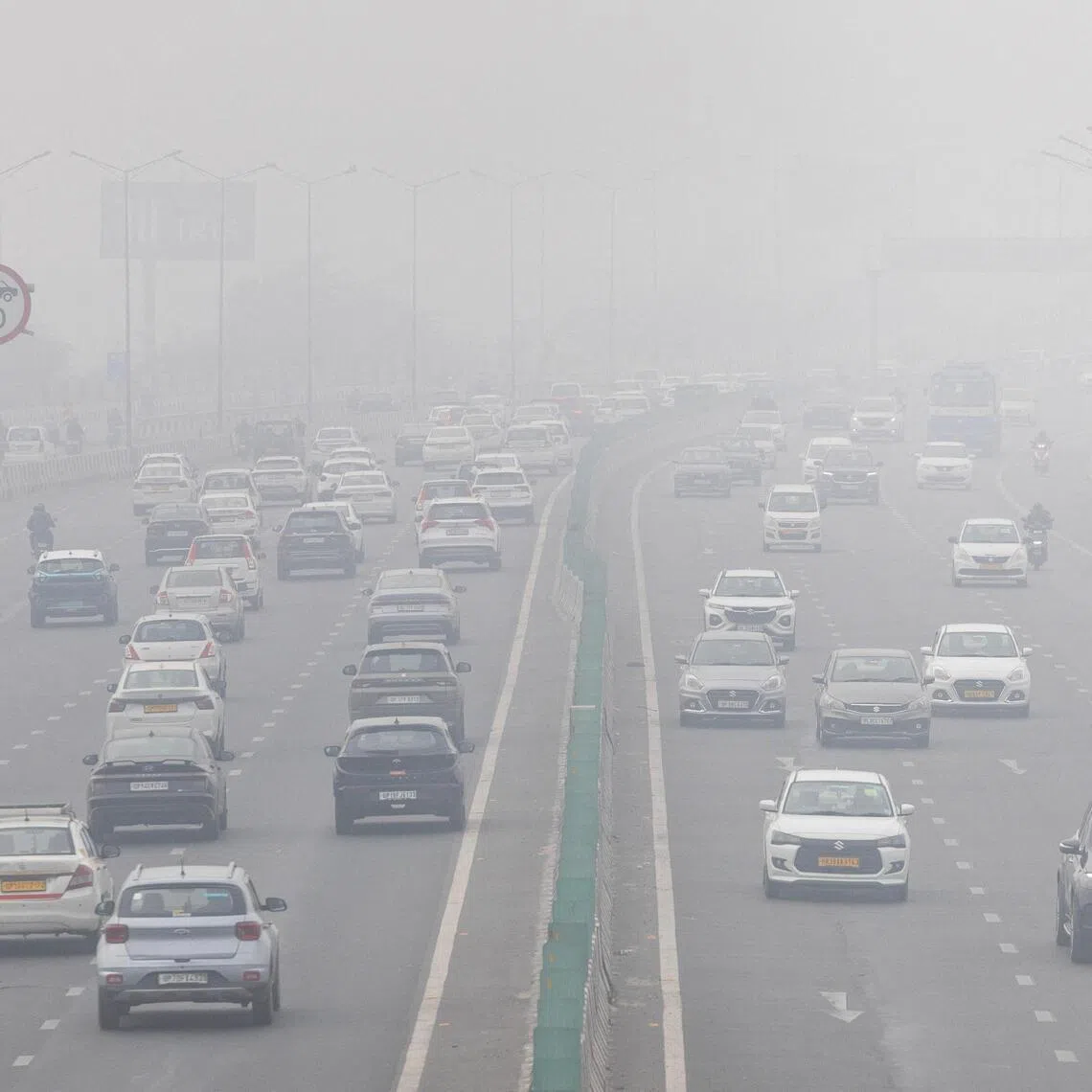 Every winter, as cold temperatures trap emissions from traffic, construction and crop burning, New Delhi’s skyline turns a toxic gray.