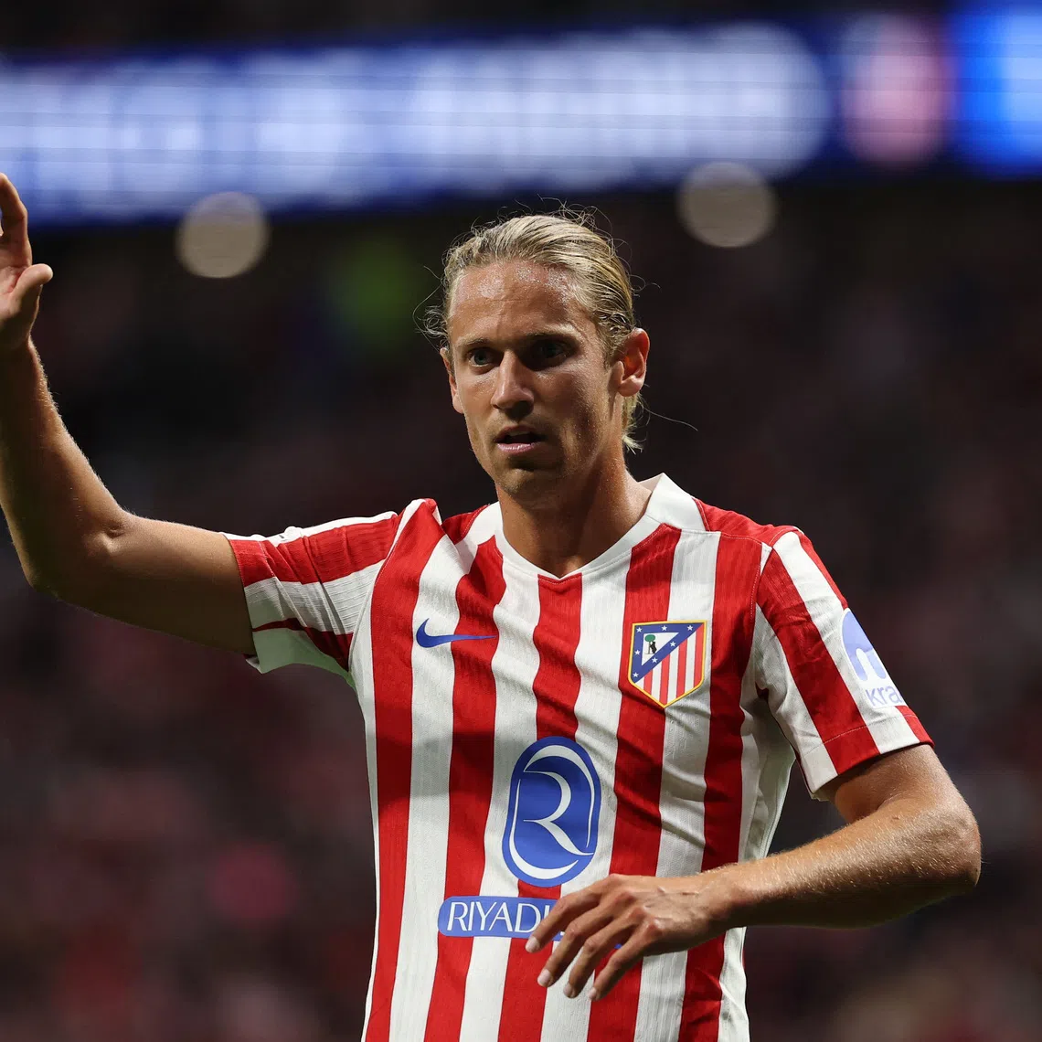 Soccer Football - UEFA Champions League - Quarter Final - Second Leg - Atletico Madrid v FC Barcelona - Riyadh Air Metropolitano, Madrid, Spain - April 14, 2026 Atletico Madrid's Marcos Llorente reacts REUTERS/Gonzalo Fuentes