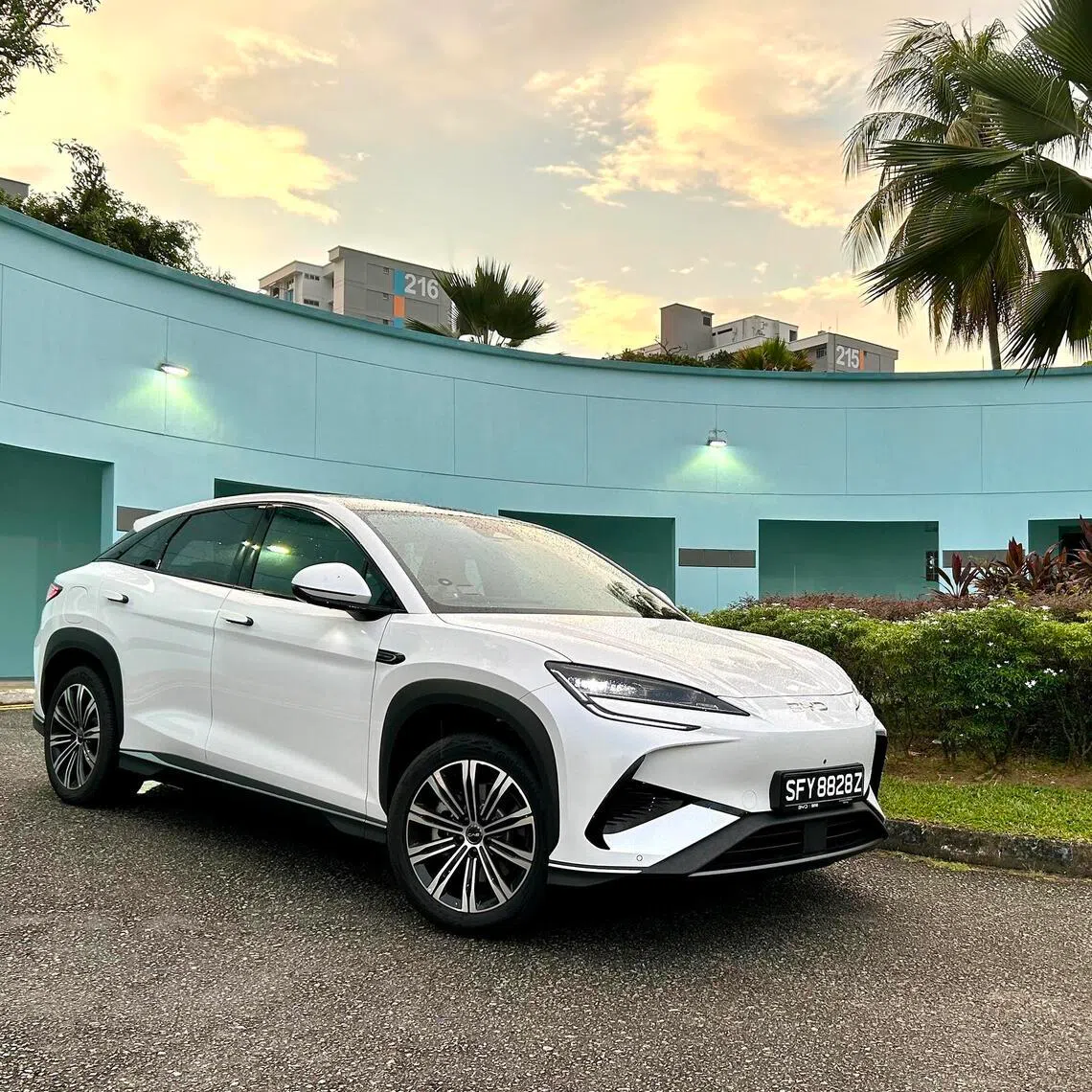 The motor may be the same and it is the tuning that makes the power difference. 