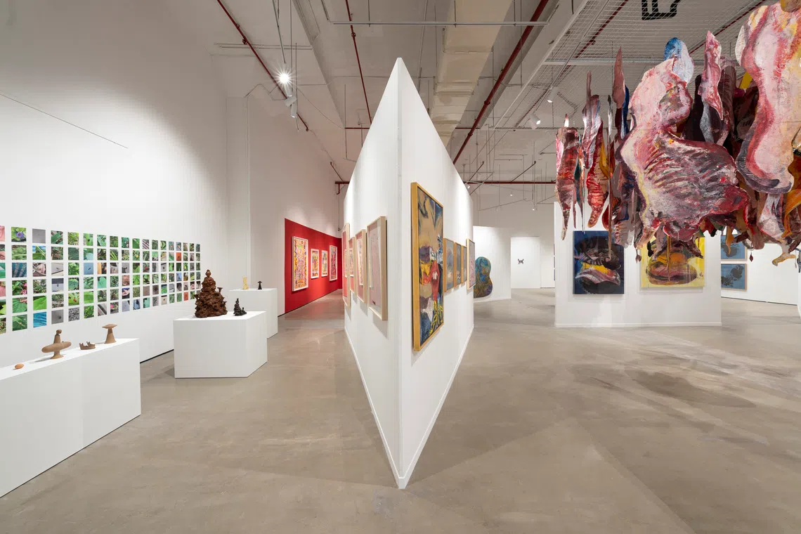 Works by Wong Keen (right) and Dusadee Huntrakul (left) at S.E.A Focus 2025.