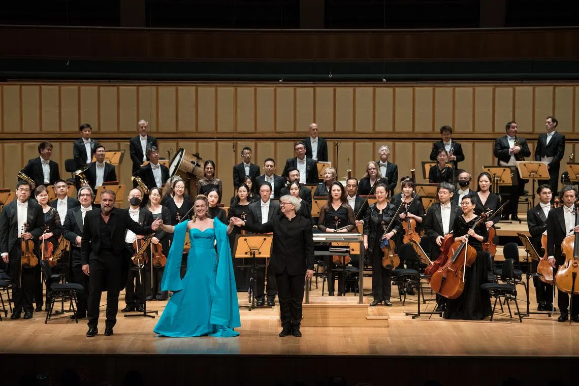 German soprano Diana Damrau headlined the Singapore Symphony Orchestra's Kings & Queens Of Opera programme which focused on royal subjects. 
