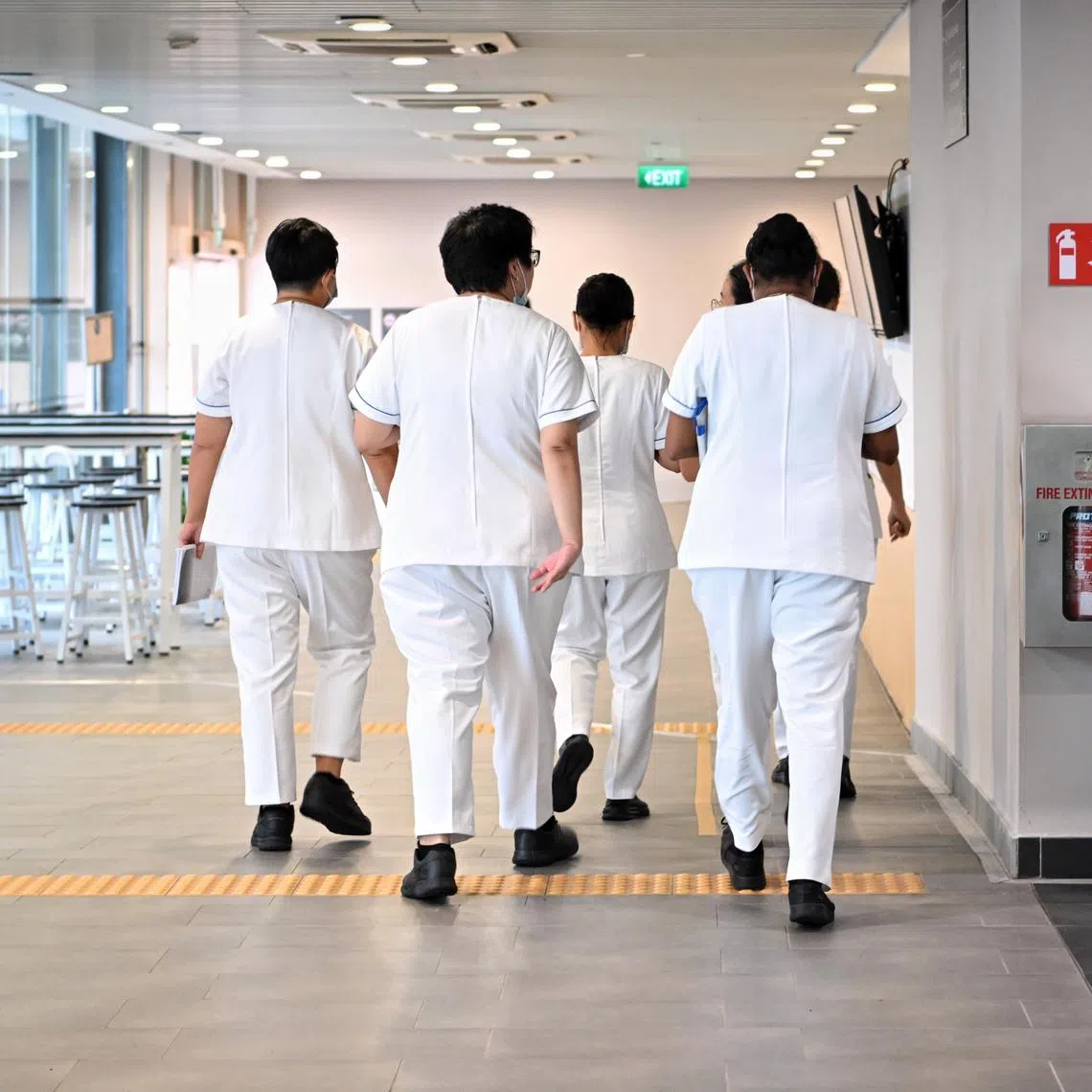 Between 2022 and 2024, the number of abuse and harassment incidents reported by public healthcare institutions increased from about 1,500 cases to 3,000 cases annually.