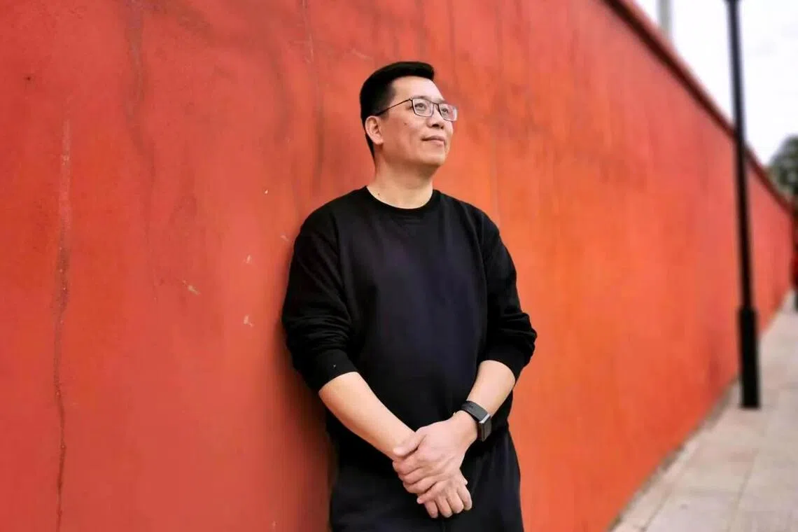 Volunteer leader Zeng Jianpeng has spent a decade helping to reconnect families separated by migration, war and decades of separation.