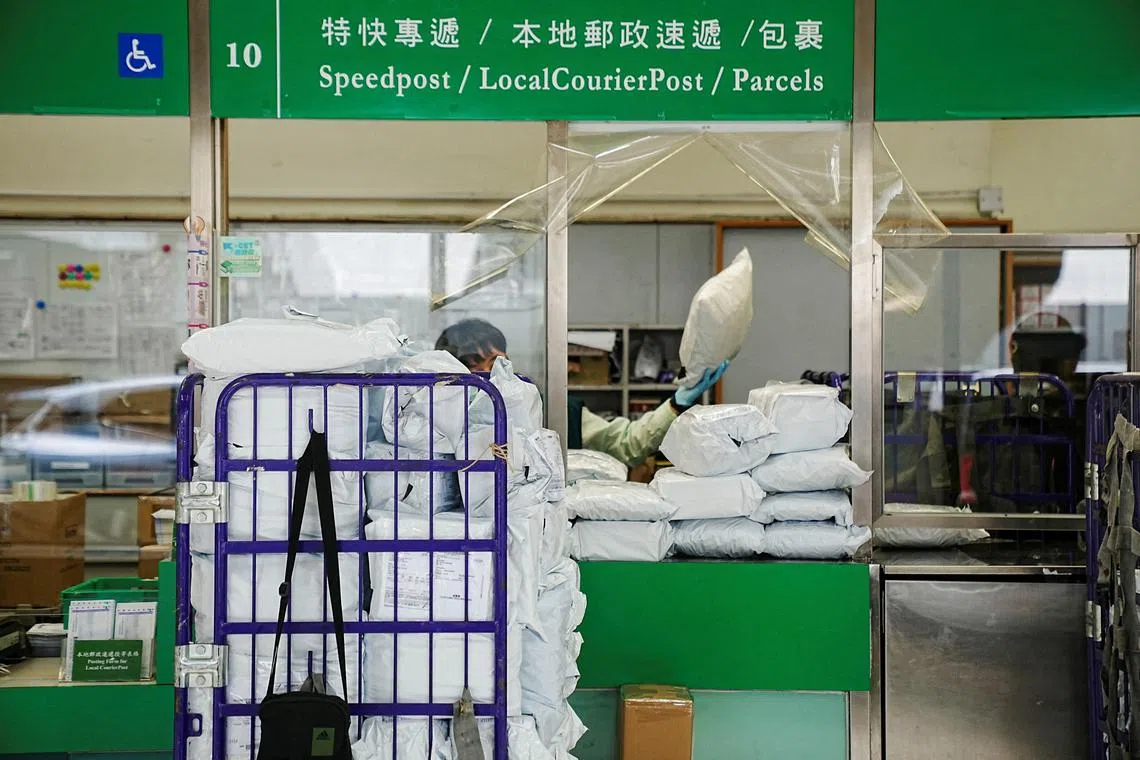 US to cut 'de minimis' tariff on China shipments, bolsters broader trade truce