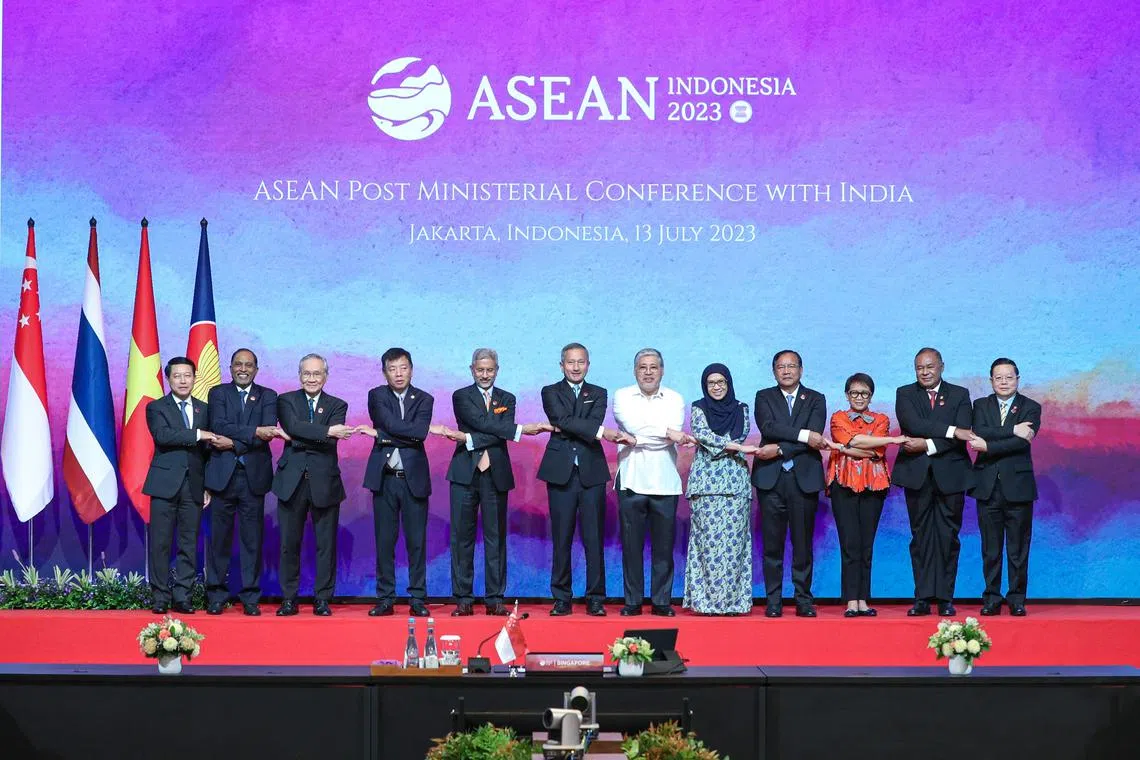 India’s External Affairs Minister S. Jaishankar (fifth from left) and Singapore’s Foreign Minister Vivian Balakrishnan (sixth from left) taking a group photo with Asean foreign ministers.