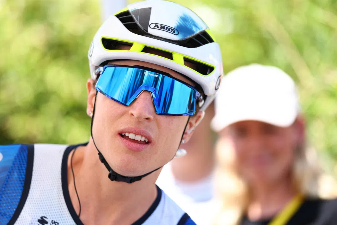 Cycling - Tour de France Femmes - Stage 1 - Lausanne to Lausanne - Lausanne, Switzerland - August 1, 2026 Movistar Team's Marlen Reusser ahead of stage 1 REUTERS/Denis Balibouse