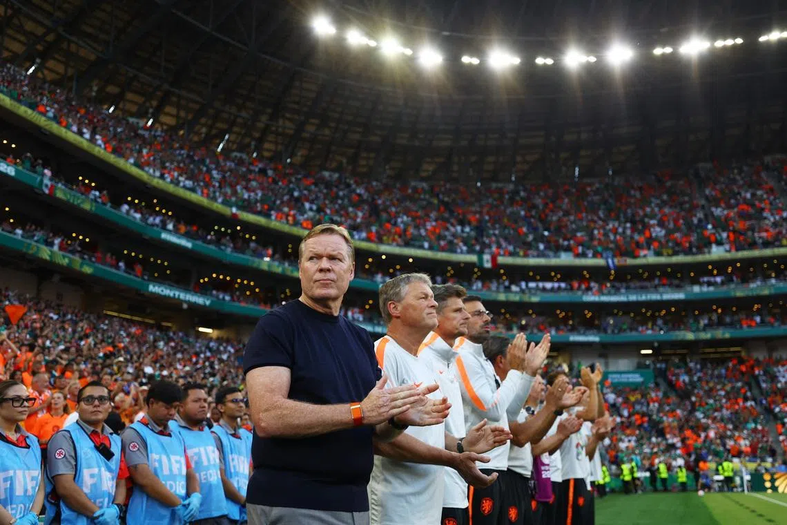 Soccer Football - FIFA World Cup 2026 - Round of 32 - Netherlands v Morocco - Estadio Monterrey, Monterrey, Mexico - June 29, 2026 Netherlands coach Ronald Koeman and his coaching staff before the match REUTERS/Daniel Becerril