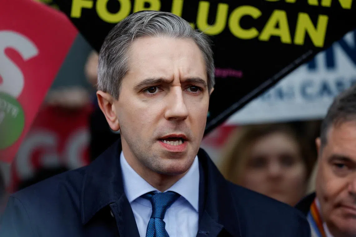 Ireland's Taoiseach (Prime Minister) and Fine Gael party leader Simon Harris attends a campaign event, ahead of Ireland's general election, in Lucan, near Dublin, Ireland November 28, 2024. REUTERS/Clodagh Kilcoyne