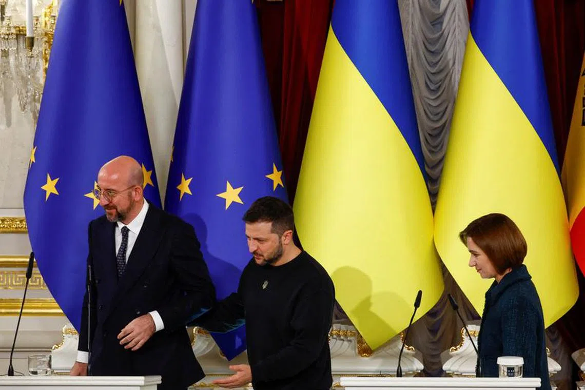 Ukraine's President Volodymyr Zelenskiy, Moldova's President Maia Sandu and President of the European Council Charles Michel leave a joint press conference, amid Russia's attack on Ukraine, in Kyiv, Ukraine November 21, 2023. REUTERS/Valentyn Ogirenko/File Photo