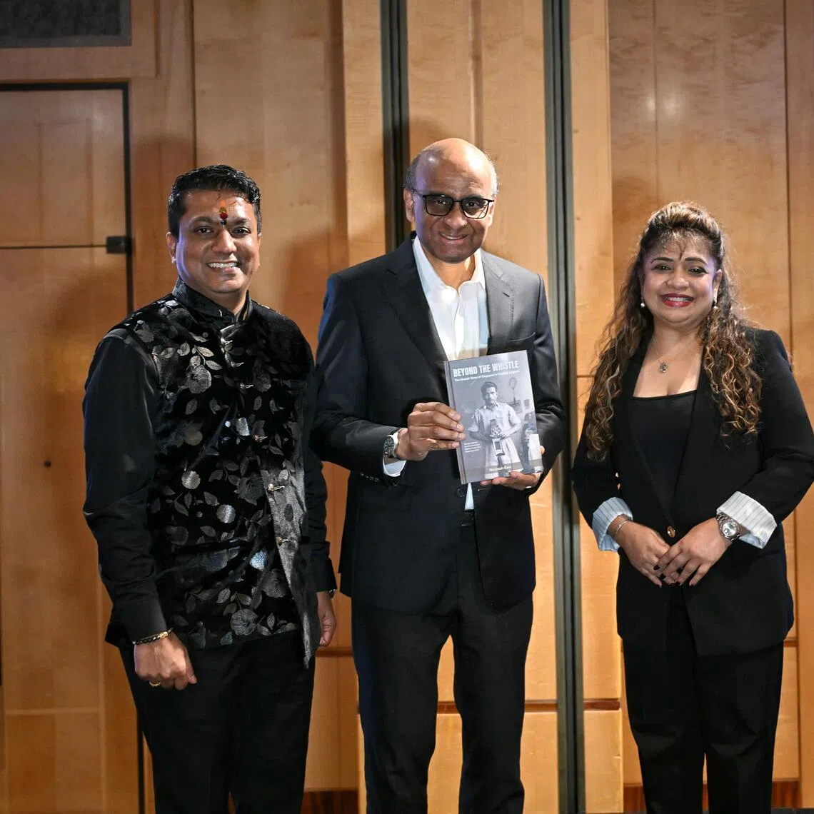 Singapore President Tharman Shanmugaratnam (2nd from left) with (from left) J. K. Saravana,  Shamini Suppiah and Yee Whoy Chong Suppiah at the launch of George Suppiah’s biography, on Aug 26.