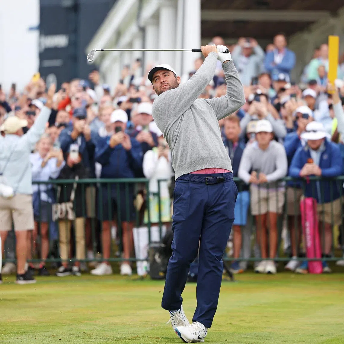Jun 18, 2026; Southampton, New York, USA; Scottie Scheffler tees off on the first hole during the first round of the U.S. Open golf tournament. Mandatory Credit: Bill Streicher-Imagn Images