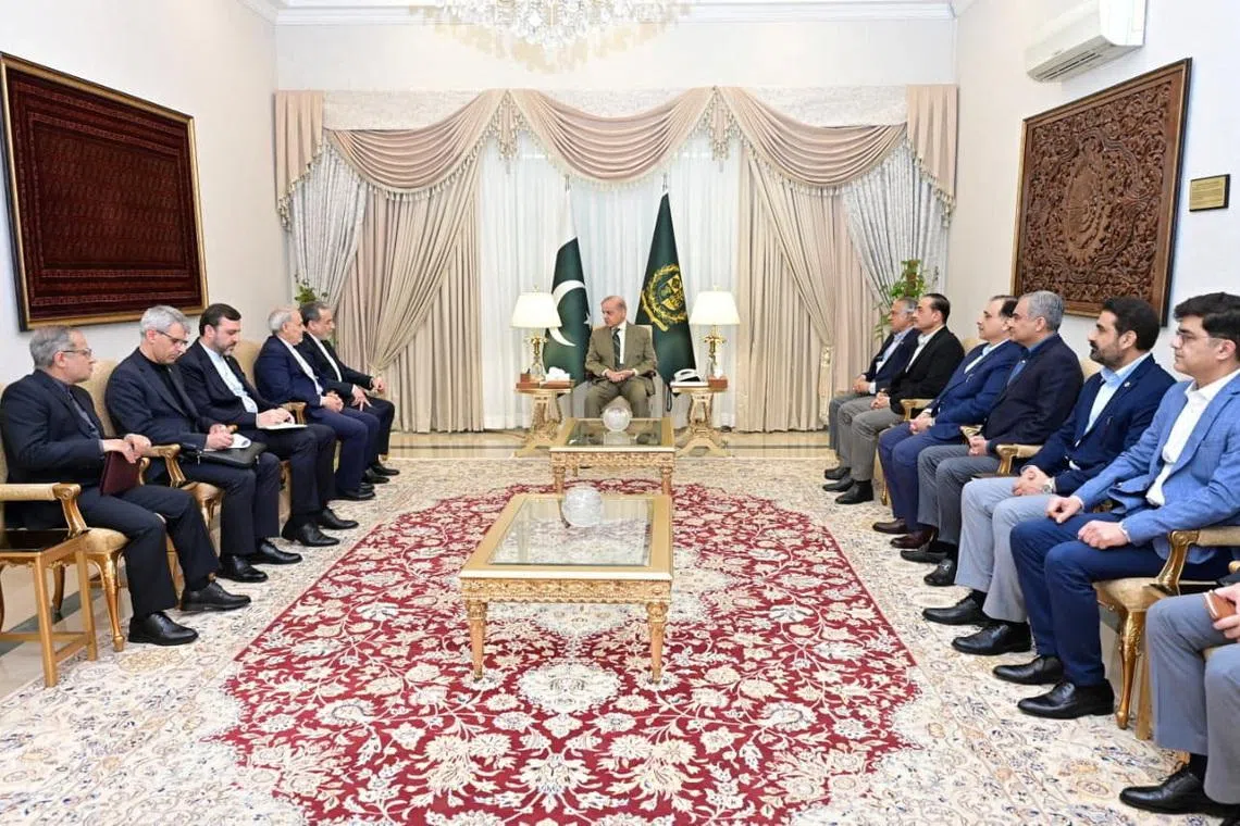 Iran Rejects US Demands, Pakistan Mediates Hormuz