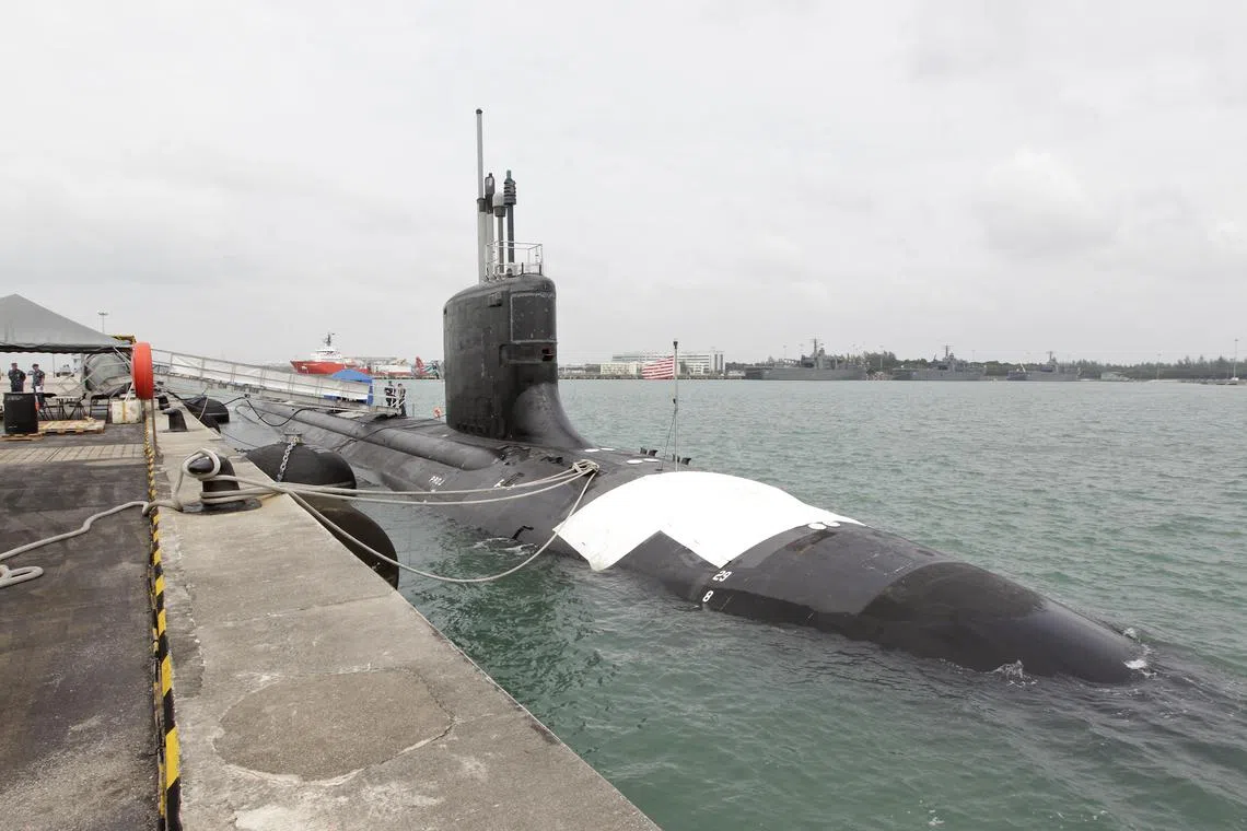 Australia is considering buying ready-made Virginia-class nuclear-powered submarines from the US while it develops a new fleet.