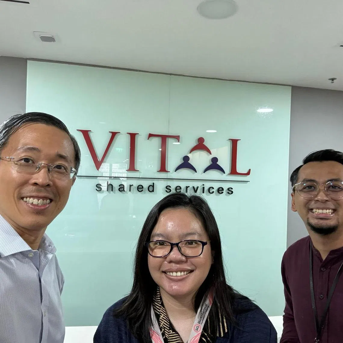 kbvital - Vital's chief executive Mr Dennis Lui with his colleagues Ms Lim Yi Jun, operations technology specialist, and Mr Muhammad Khidhir Khairoman, senior section manager.



Source and Copyright: Vital