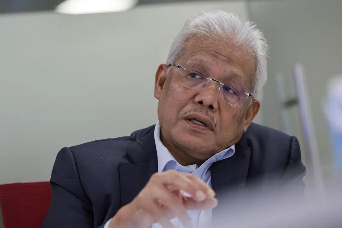 ST20250522_202595400999: Gin Tay/ sthamzah/ Shannon Teoh/
Malaysia's Leader of the Opposition Hamzah Zainudin (in photo) in an interview with Shannon Teoh, The Straits Times’ Malaysia bureau chief at News Centre on May 22, 2025.