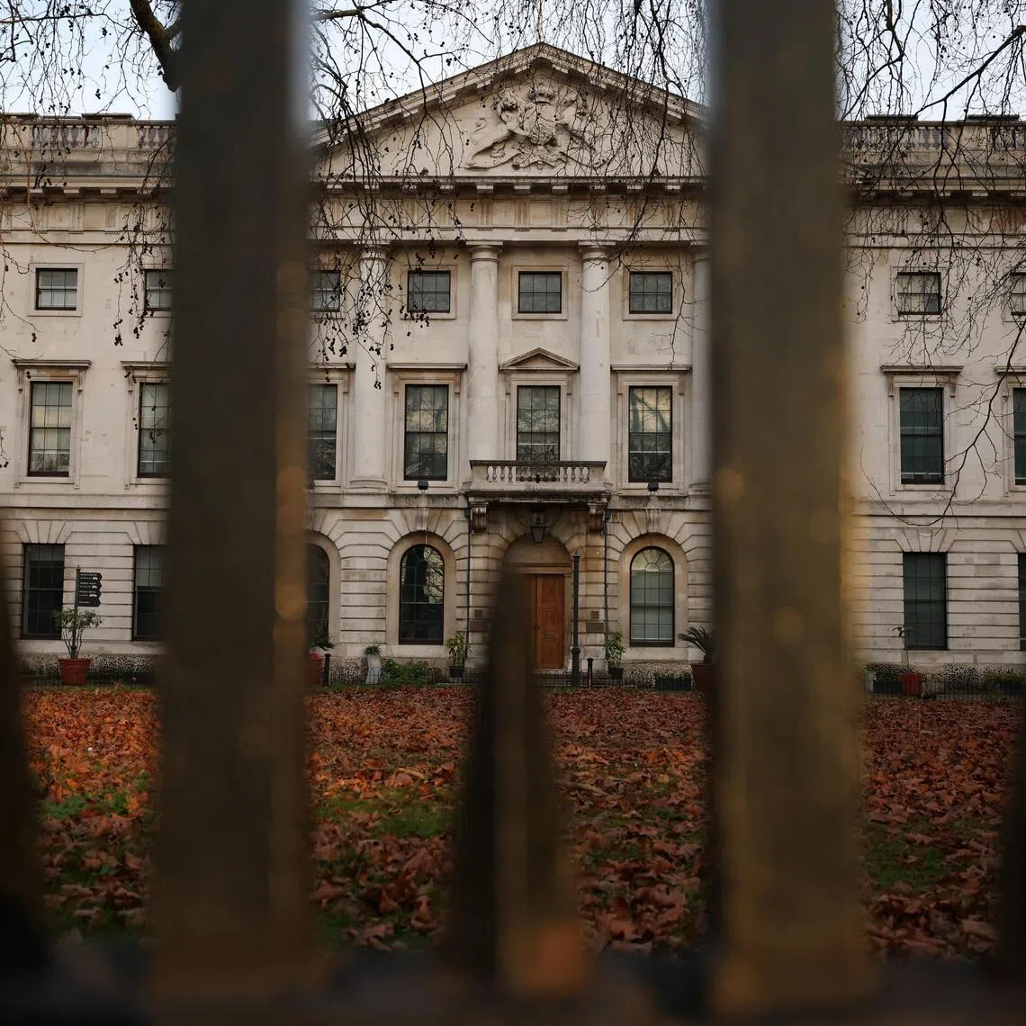 he British government's decision on whether to grant planning permission for a new Chinese embassy at the Royal Mint Court in London is due to be announced on Jan 20.