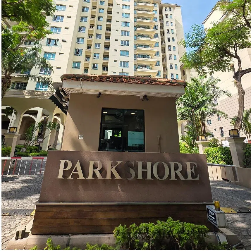 A 4-bedroom unit at The Parkshore was sold under MCST-forced sale at an auction in September 2025.