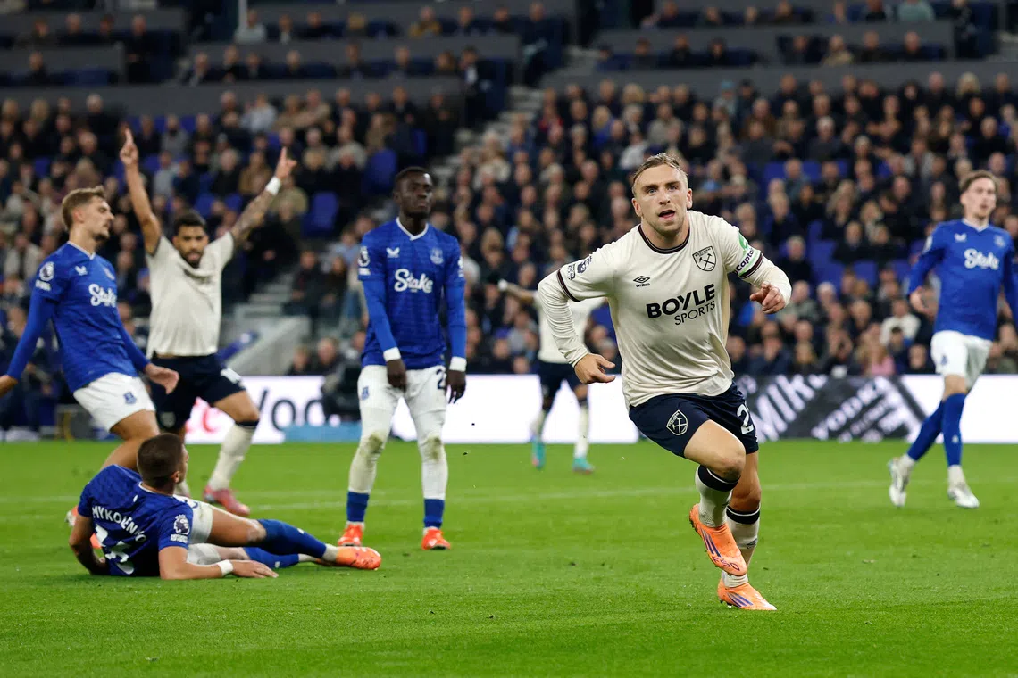 Soccer Football - Premier League - Everton v West Ham United - Hill Dickinson Stadium, Liverpool, Britain - September 29, 2025 West Ham United's Jarrod Bowen celebrates scoring their first goal Action Images via Reuters/Jason Cairnduff