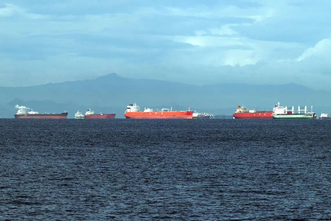 The UN Conference on Trade and Development is calling for a rapid shift towards cleaner fuels across the shipping industry.