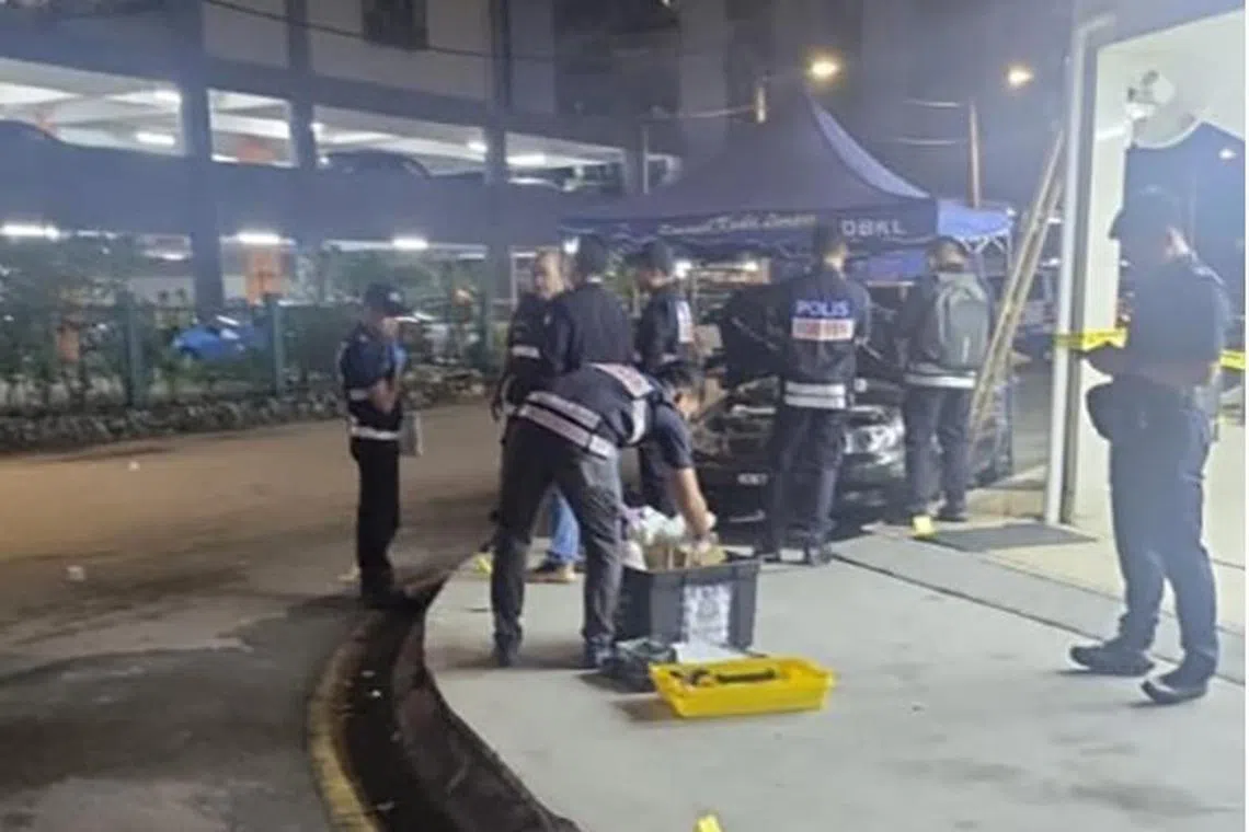 The incident, which police have classified as murder, occurred outside the 28-year-old victim’s workplace in Pandan Indah, Ampang. 