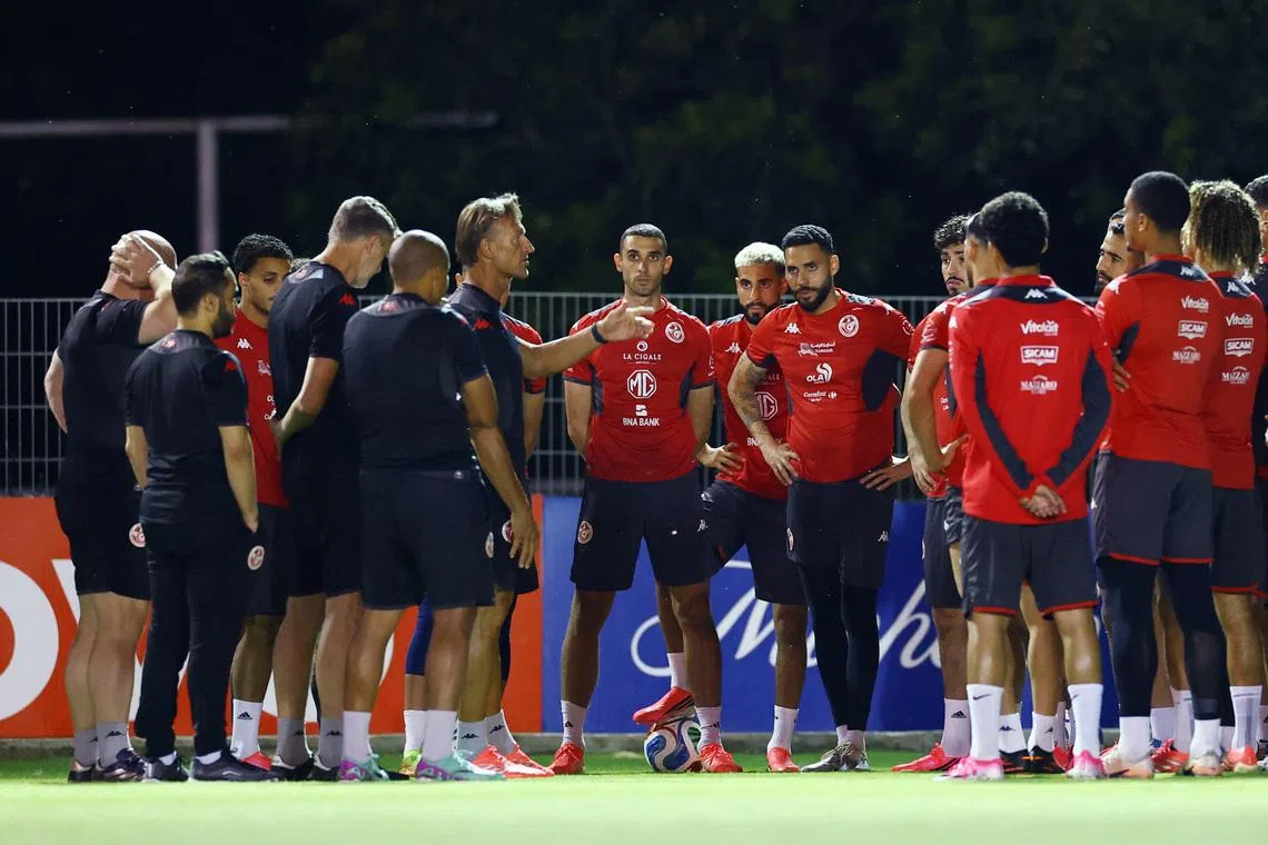 Tunisia's new coach Renard takes reins after Lamouchi sacked