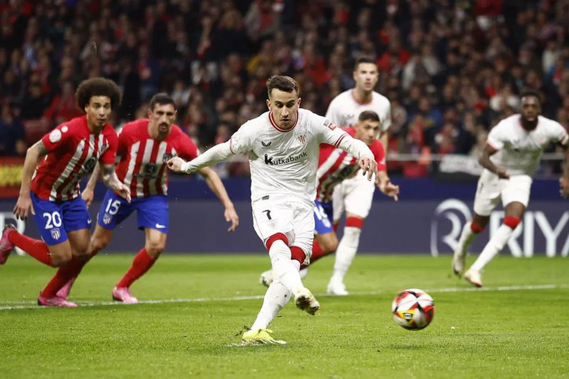 Soccer Football - Copa del Rey - Semi Final - First Leg - Atletico Madrid v Athletic Bilbao - Metropolitano, Madrid, Spain - February 7, 2024 Athletic Bilbao's Alex Berenguer scores their first goal from the penalty spot REUTERS/Juan Medina/File Photo