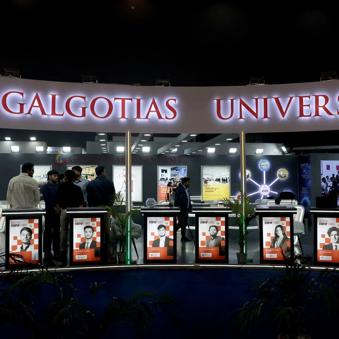 The silver mechanical dog appeared at a booth run by the private Galgotias University.