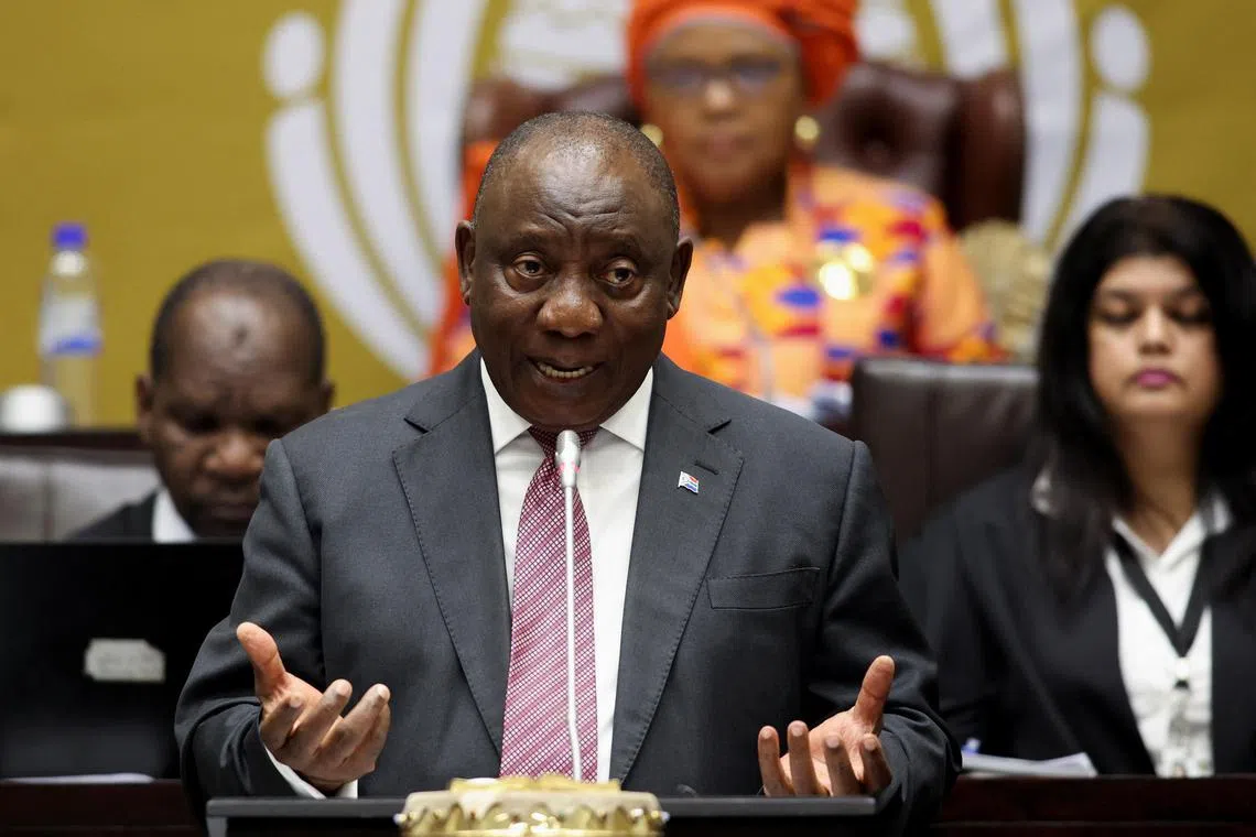  South African President Cyril Ramaphosa said that Russian President Vladimir Putin and Ukraine’s Volodymyr Zelensky had agreed to meet a group of African leaders to discuss a potential peace plan for the conflict.