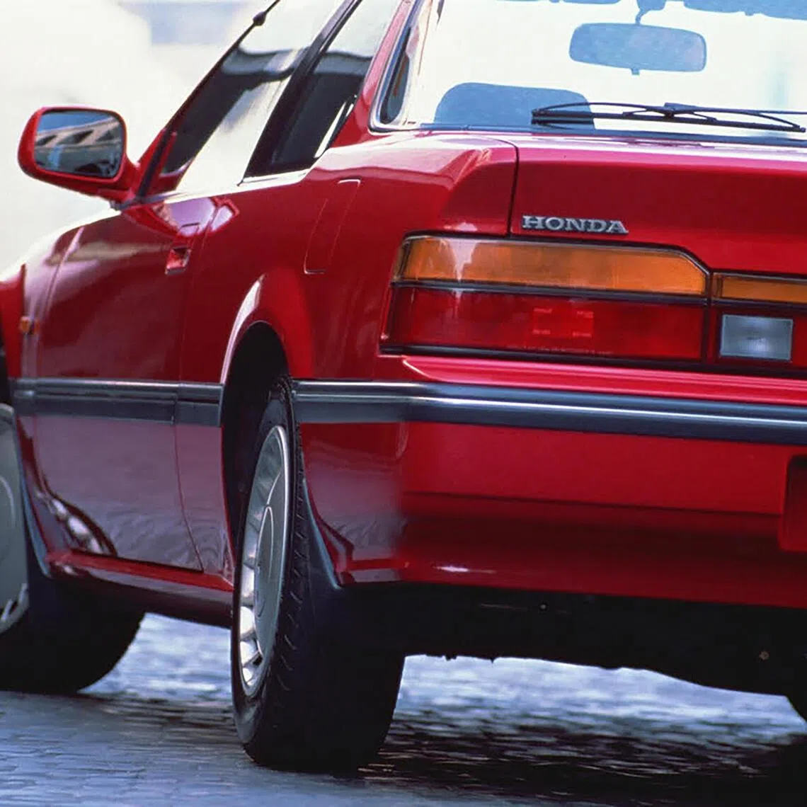 Directional signs: In making a U turn, the rear wheels of a car move in the opposite direction from the front ones so the car takes up less space.