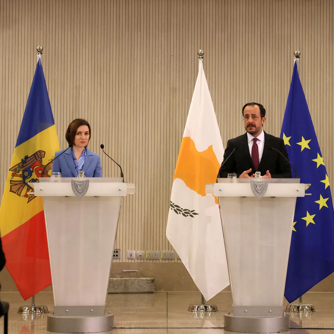 Cyprus' President Nikos Christodoulides and Moldova's President Maia Sandu attend a press conference at the Presidential Palace in Nicosia, Cyprus December 12, 2025. REUTERS/Yiannis Kourtoglou/Pool