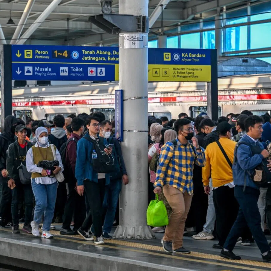 In celebration of the anniversary, the city has stepped up efforts to improve urban mobility, with the governor launching a pedestrian deck linking transport modes.