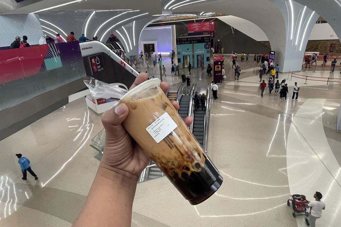 szmetro24 - The bustling Msheireb metro station, which is the heart of the Qatar railway network and features a variety of shops, including one that sells bubble tea and ‘Singapore Chili Crab’ flavoured potato chips.