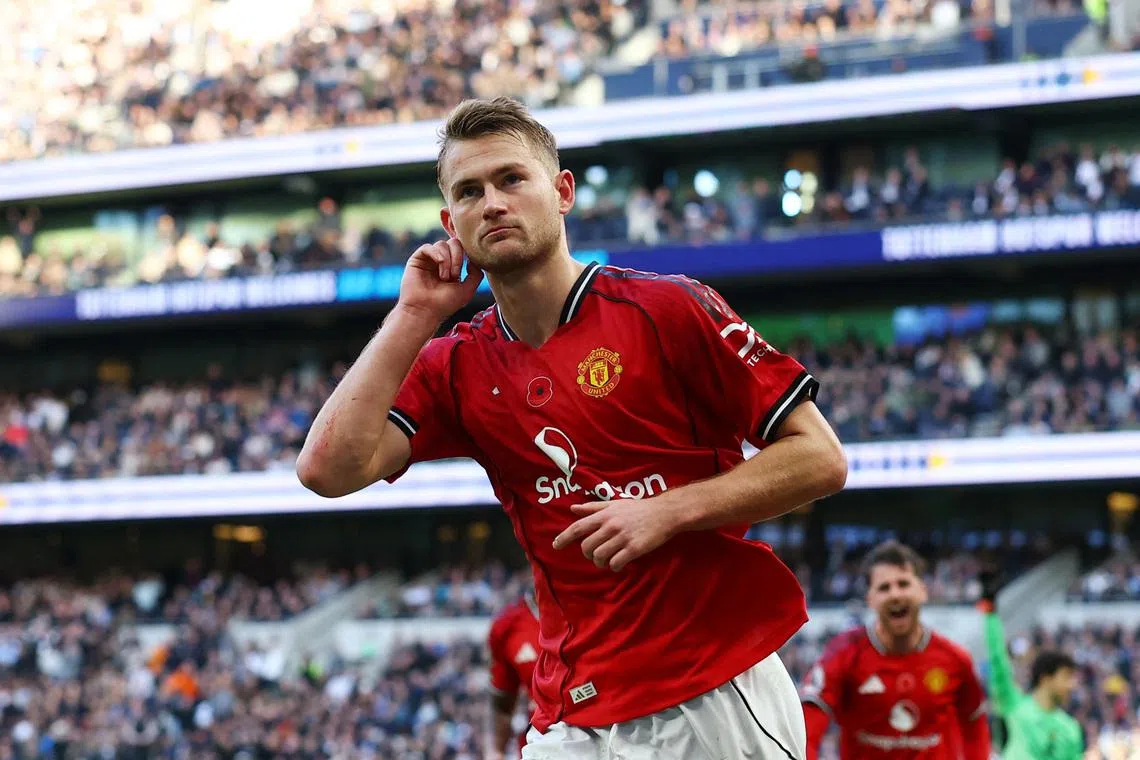 FILE PHOYO: Soccer Football - Premier League - Tottenham Hotspur v Manchester United - Tottenham Hotspur Stadium, London, Britain - November 8, 2025 Manchester United's Matthijs de Ligt celebrates scoring their second goal Action Images via Reuters/Matthew Childs/ File Photo