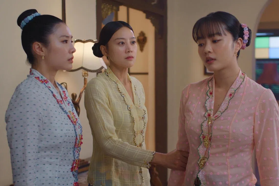 Emerald Hill – The Little Nyonya Story stars (from left) actresses Ferlyn Wong, Tasha Low and Chantalle Ng.